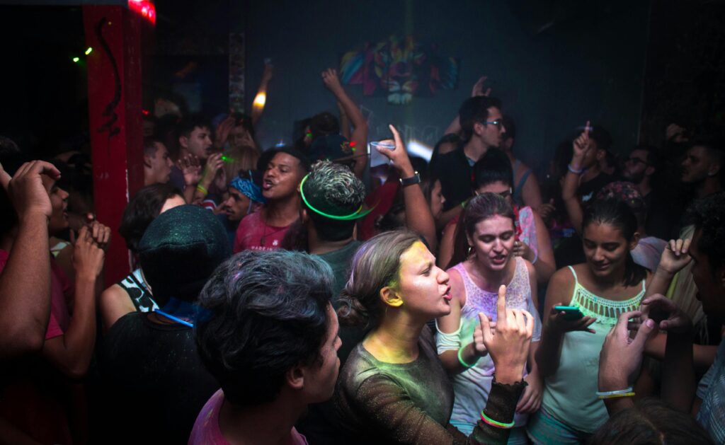 Nightlife_pic2