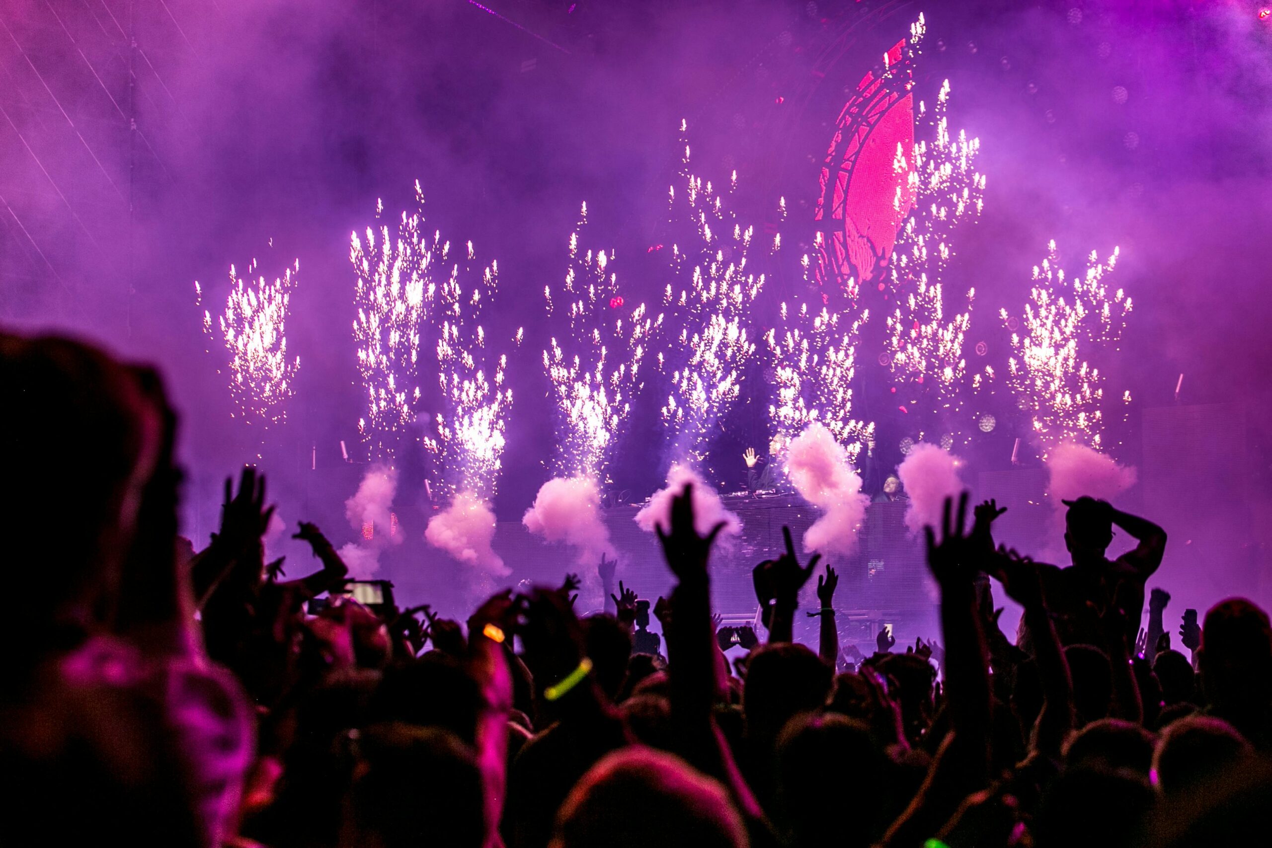 Mindenkinek egy zsebre vágott kalauz: kiknek segít a Nightlife?